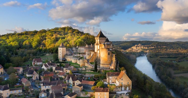 Illustration de l'article Dordogne – Premiers états du tourisme estival