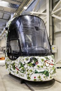 Le futur tramway de la ville de Montpellier en cours de fabrication dans les usines CAF de Bagnres-de-Bigorre.