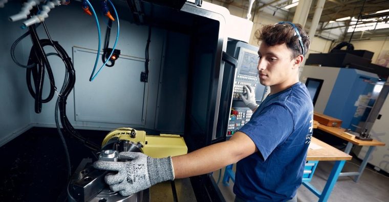 Illustration de l'article Des rendez-vous pour se reconvertir ou se former dans l’industrie