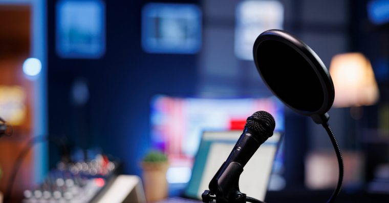 Illustration de l'article « La voix de l’ingé », le nouveau podcast de l’Estia
