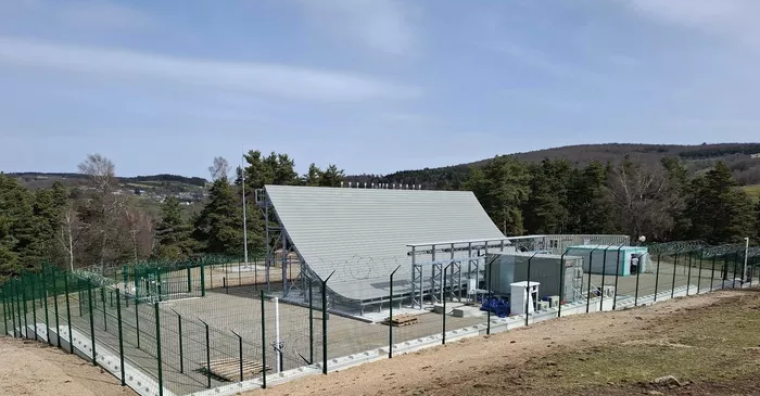 Illustration de l'article Look Up réussit les tests de son premier radar de surveillance de l’espace