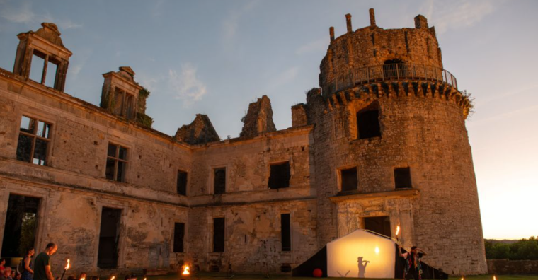 Illustration de l'article Le château de Bidache décroche 100 000 euros