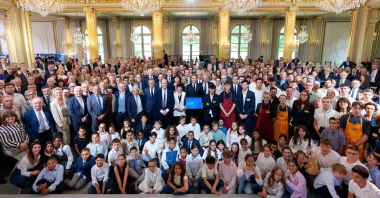 Illustration de l'article Le pic du Midi a remis sa candidature à l’Unesco au président de la République