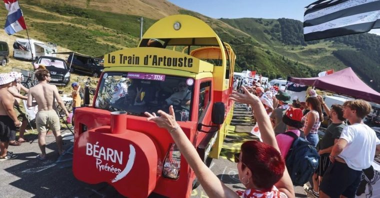 Le Tour de France, ADT 64